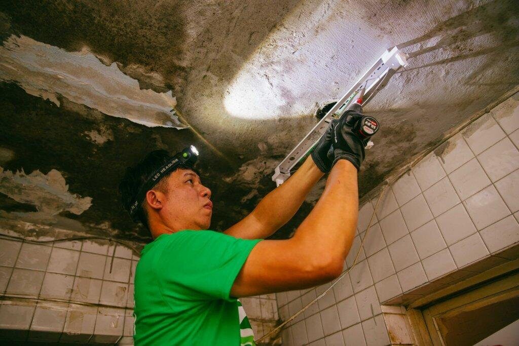 臺北市環保局：為弱勢家庭免費汰換節能燈具 點亮希望的燈